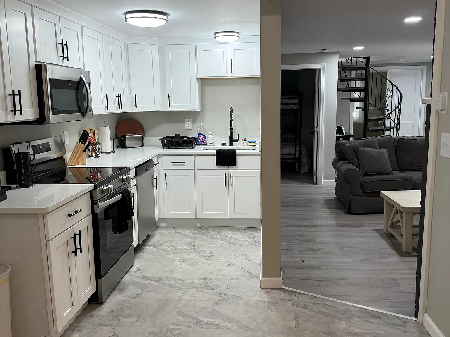 4 bed, 1500 sqft, $3,500 — Photo 2
