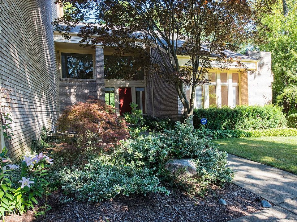 1st image of 322 Vailwood Ct