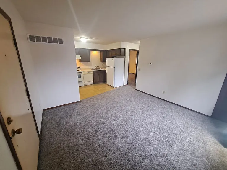 1444 W 16th St #1 — Photo 3
