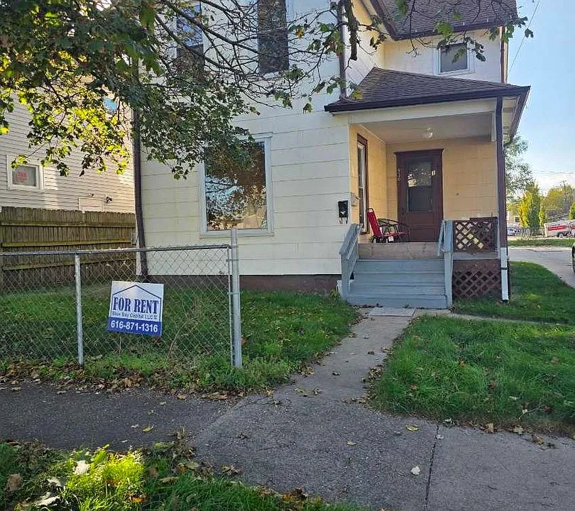 930 Cottage Ave