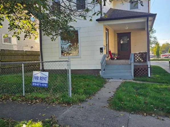 930 Cottage Ave, Kalamazoo, MI 49001