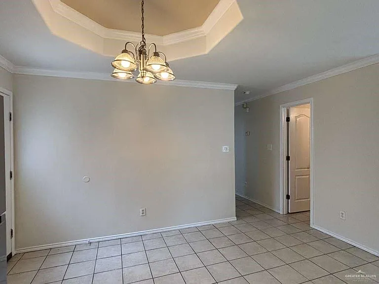 1510 Tampa St #3 — Photo 5