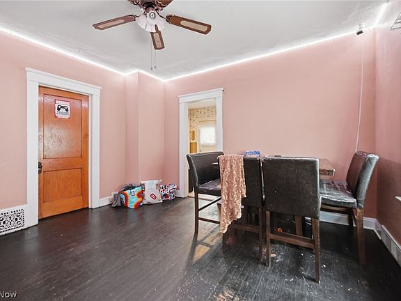 5th image of 15715 School Ave
