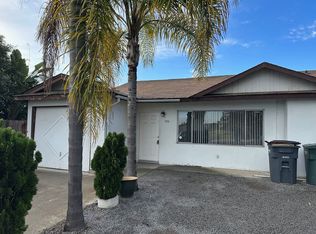 310 W East Dr, Vista, CA 92083