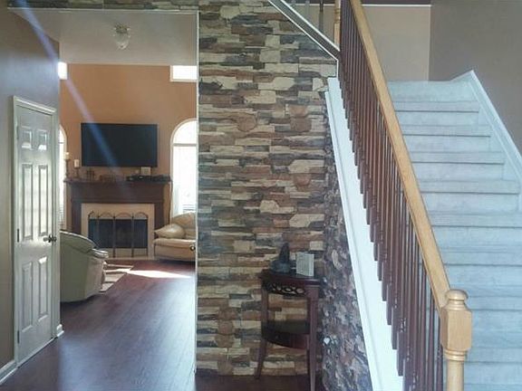 2nd image of 3425 Sandwedge Ln