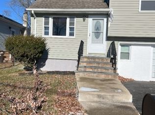 581 Allentown Rd, Parsippany, NJ 07054