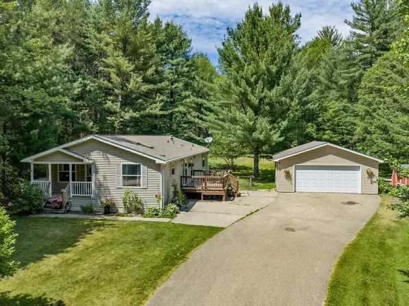 1366 Fur Ct, Wisconsin Dells, WI 53965
