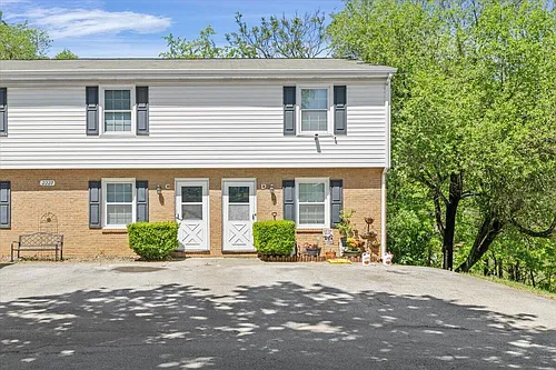 2227 Bailey Ave #C Photo 1