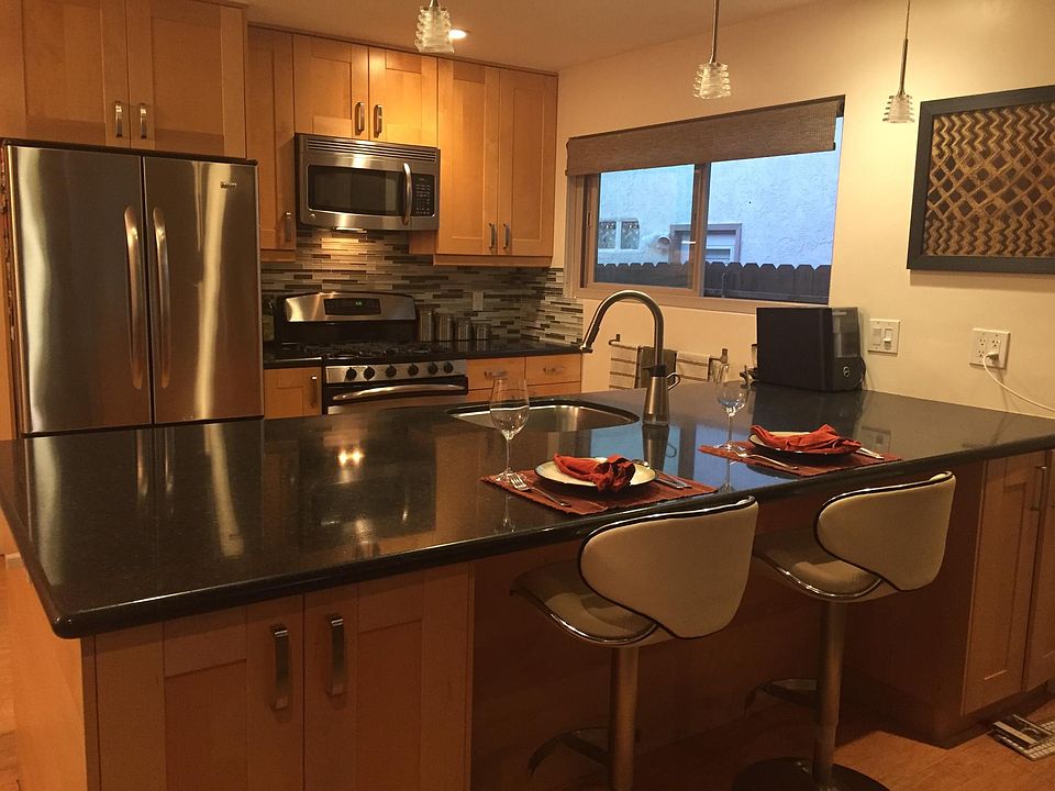 1st image of 211 Chapalita Dr
