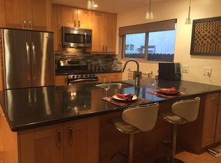 211 Chapalita Dr, Encinitas, CA 92024