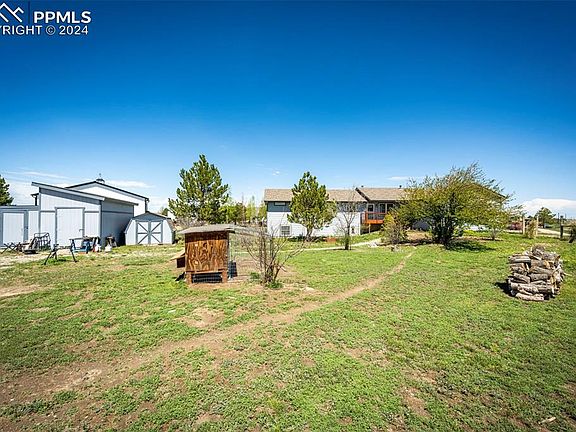 5th image of 8284 Sunrise Dr
