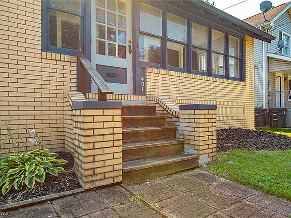 4th image of 431 Bettie St