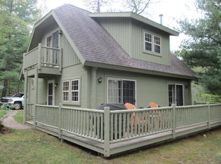 822 Golf Cottage Dr, Lewiston, MI 49756