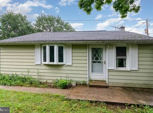 10 Yorwick Rd, Carlisle, PA 17013