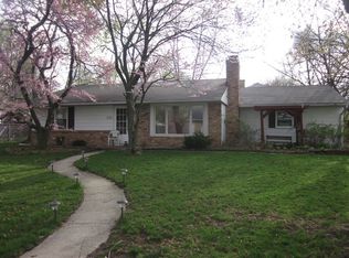 910 Maplepark Dr, Champaign, IL