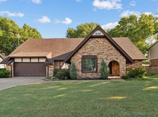 238 SE Quail Ridge Loop, Bartlesville, OK 74006