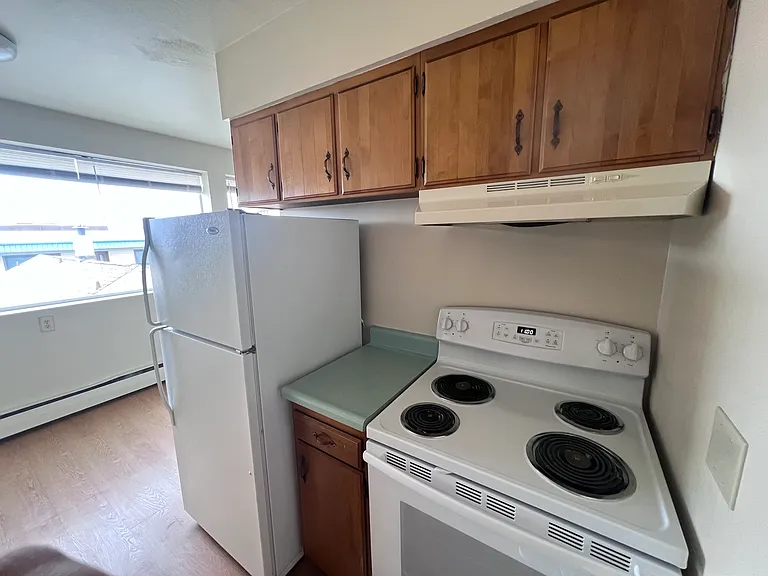 625 W 9th Ave #302 — Photo 22