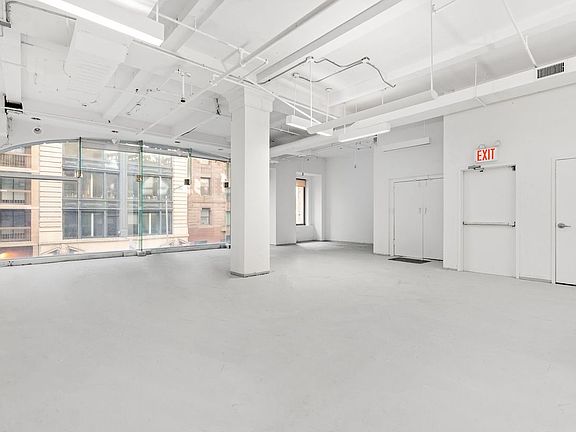 4th image of 15 E 16th St #2