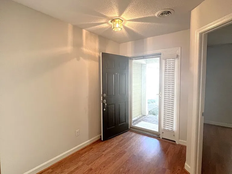 6211 Wrightsville Ave #132 — Photo 4