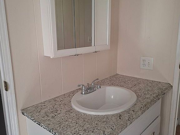 5th image of 2141 Ridge Rd S #67
