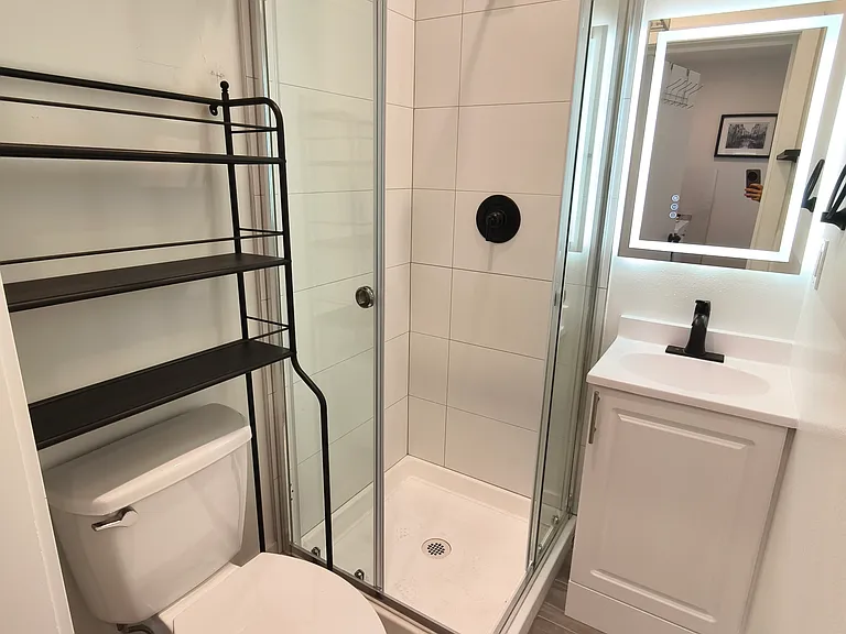 3020 S Normandie Ave #E3-2 — Photo 9