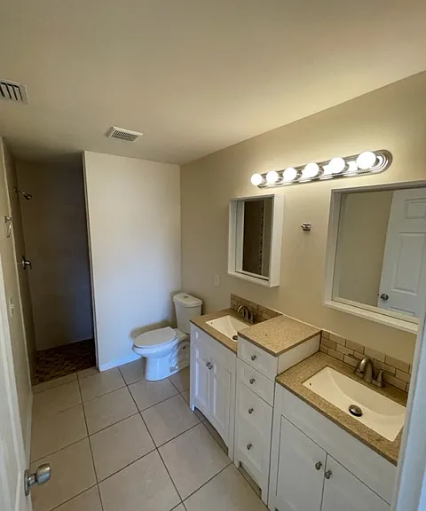 517 SE 5th Pl — Photo 9