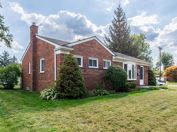 2nd image of 29069 Grandon Ave