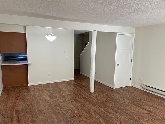 2nd image of 8391 167th Ave NE