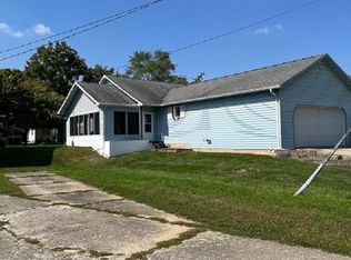 99 W Parkway Dr, Hagerstown, IN 47346