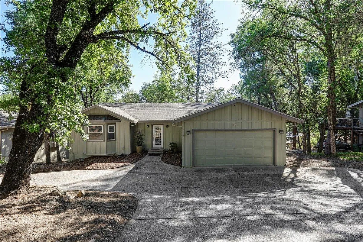 20741 Chaparral Cir photo 1