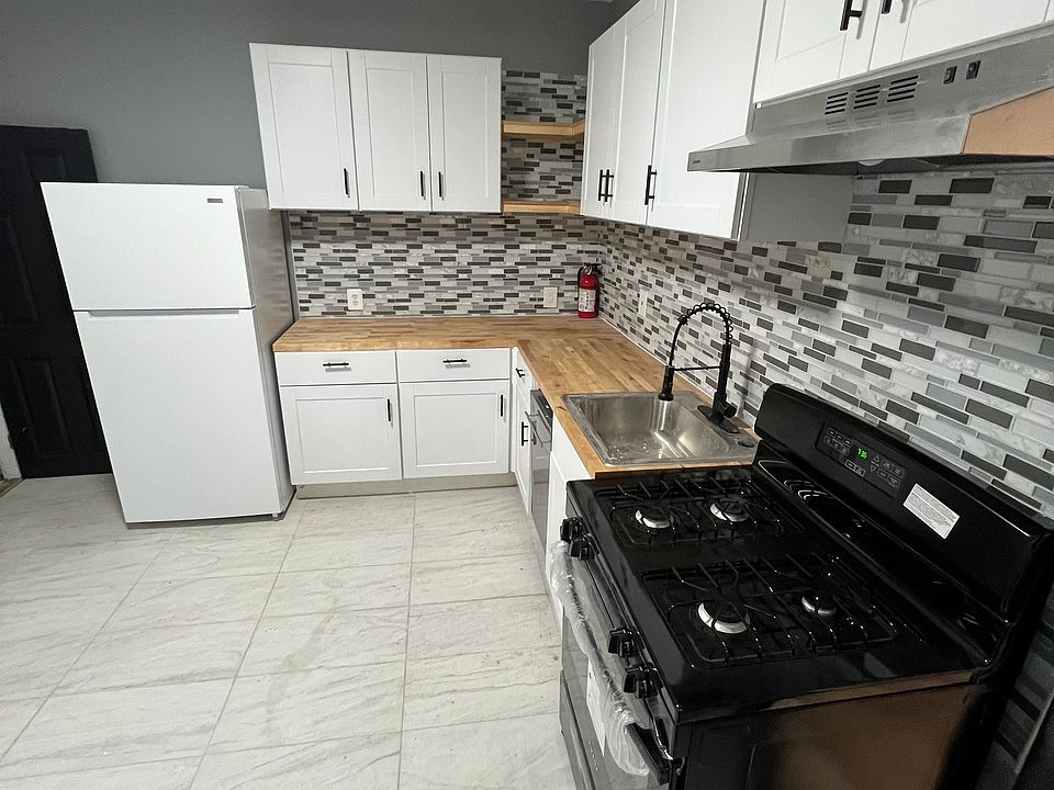 1st image of 715 Stuyvesant Ave