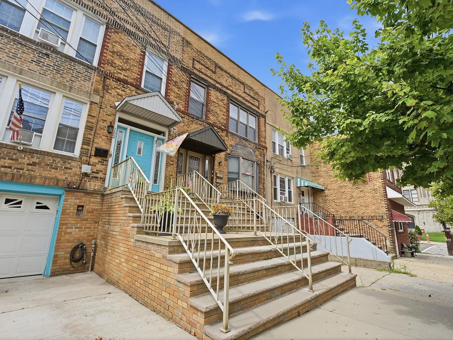 3 bed, 1.0 bath, $2,250 — Photo 3