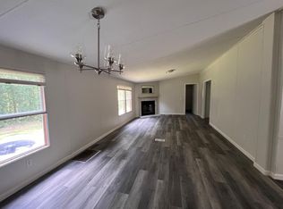 180 Strickland Loop, Forsyth, GA 31029