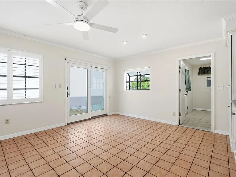 345 Bailey St — Photo 19