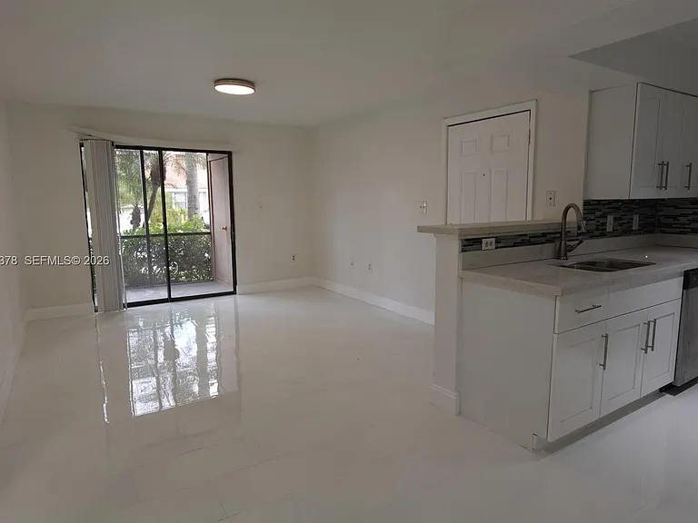 15560 SW 104th Ter #613 — Photo 5