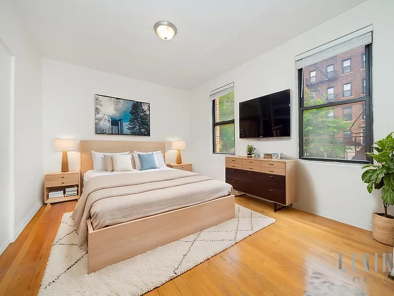 635 W 170th St #2D — Photo 1