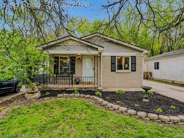 18490 Sumner, Redford, MI 48240