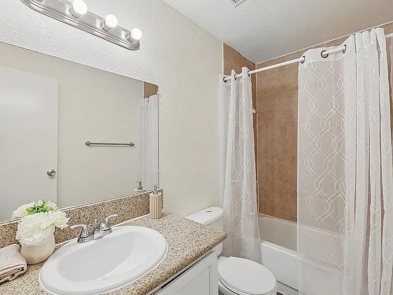 Rancho Alvarado — Photo 10