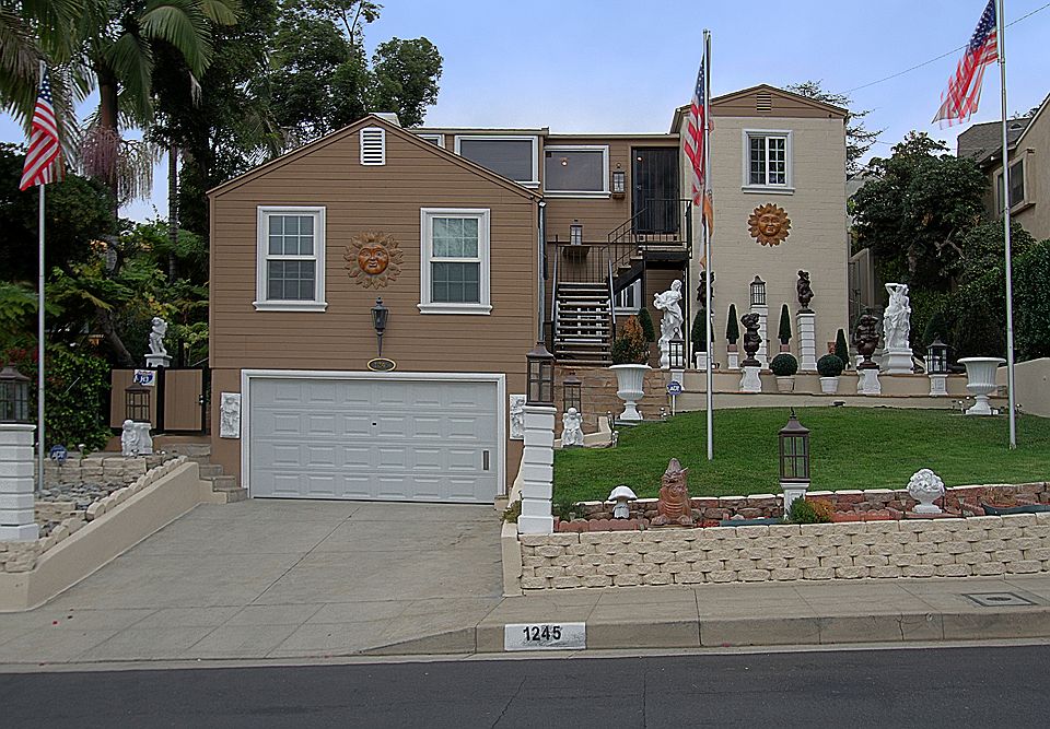 1245 Hill Drive