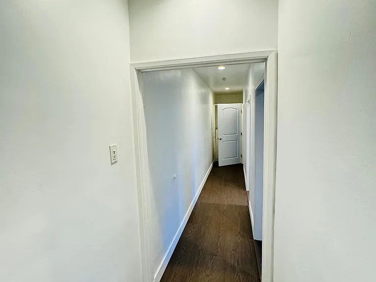 1235 N Vista St #1235 — Photo 6