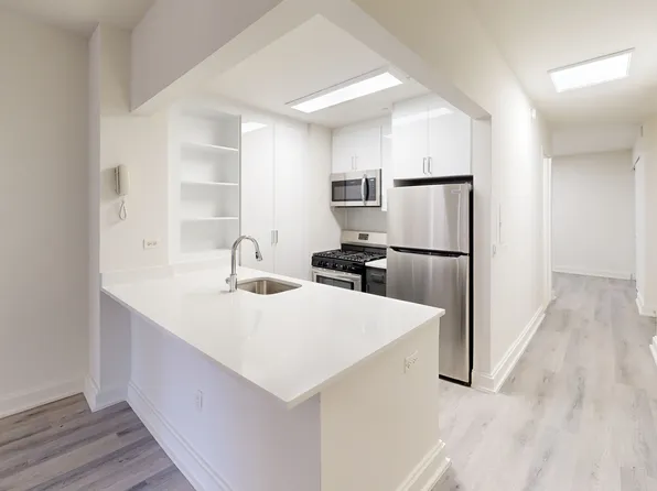 10 Hanover Square image 1 of 8