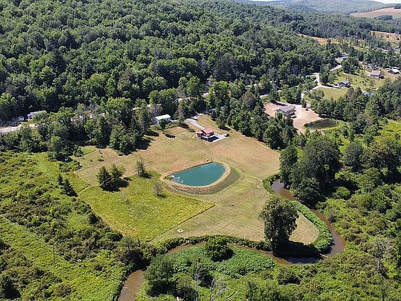 3rd image of 177 Ponds Hollow Way