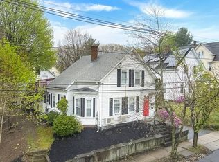 34 Cottage St FLOOR 2, Leominster, MA 01453