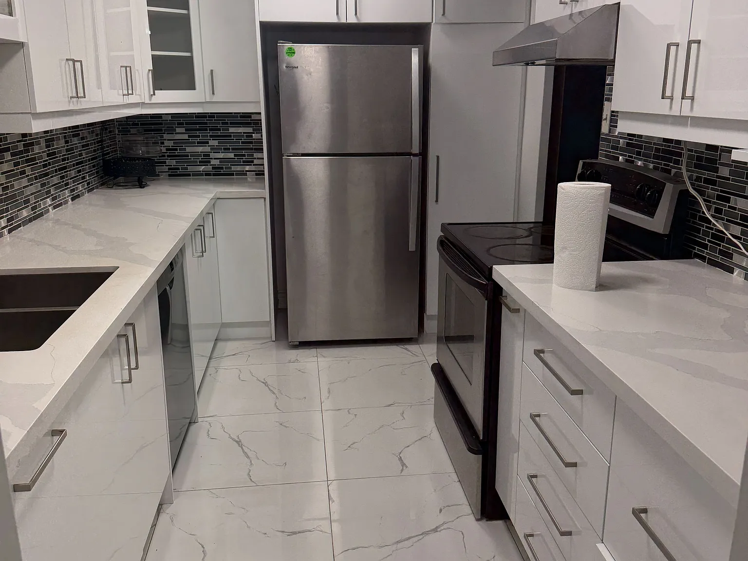 2 bed, $2,500 — Photo 1
