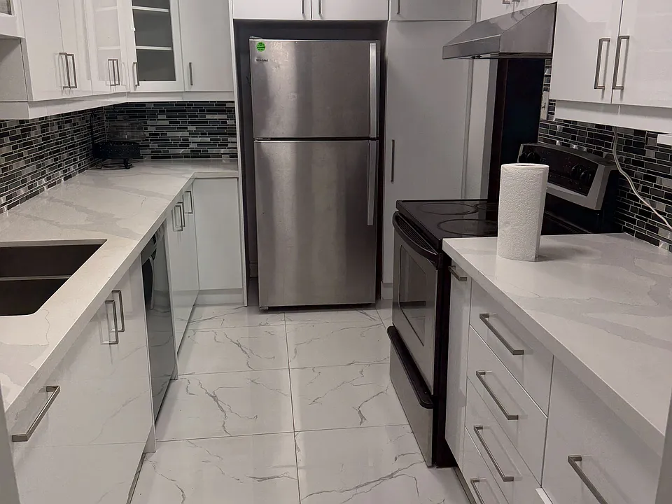2835 Islington Ave #411