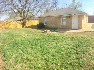 500 E Fairchild Dr, Midwest City, OK 73110