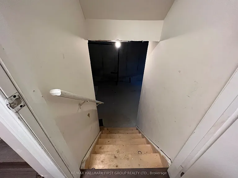 2424 Tillings Rd — Photo 20