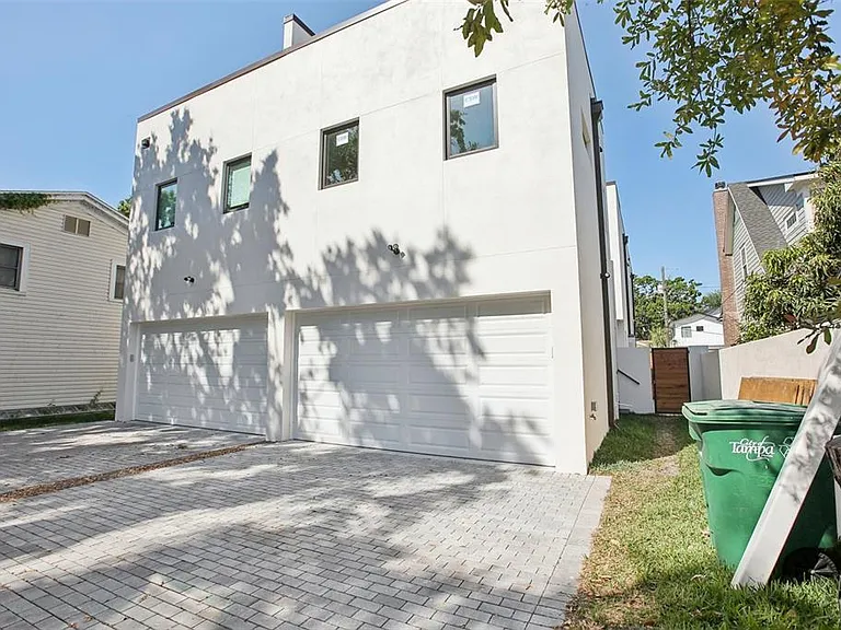 1412 S Moody Ave #A — Photo 3