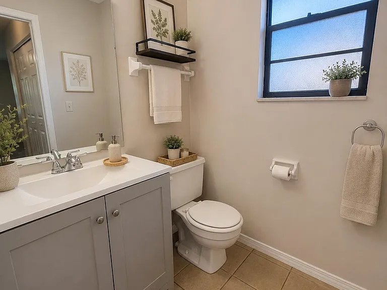 470 Crabapple Ct #D — Photo 15