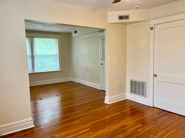 7401 Zephyr Pl #2E — Photo 6